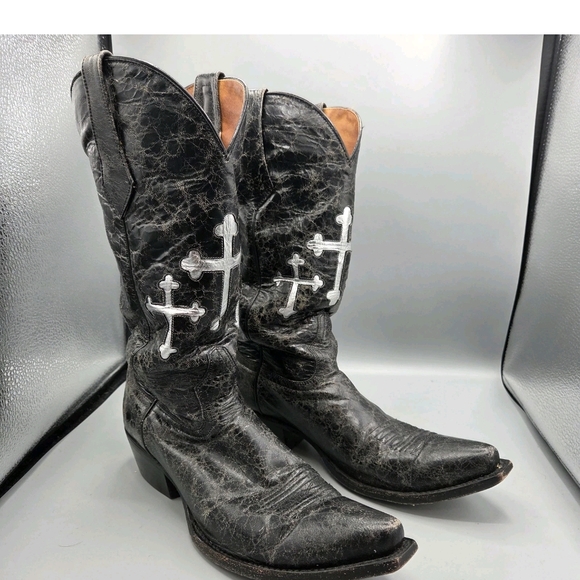 Johnny Ringo Shoes - Johnny Ringo Black Heeled Boots with Silver Crosses